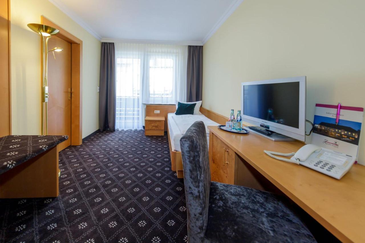 Hotel Zum Adler Nidderau Ngoại thất bức ảnh